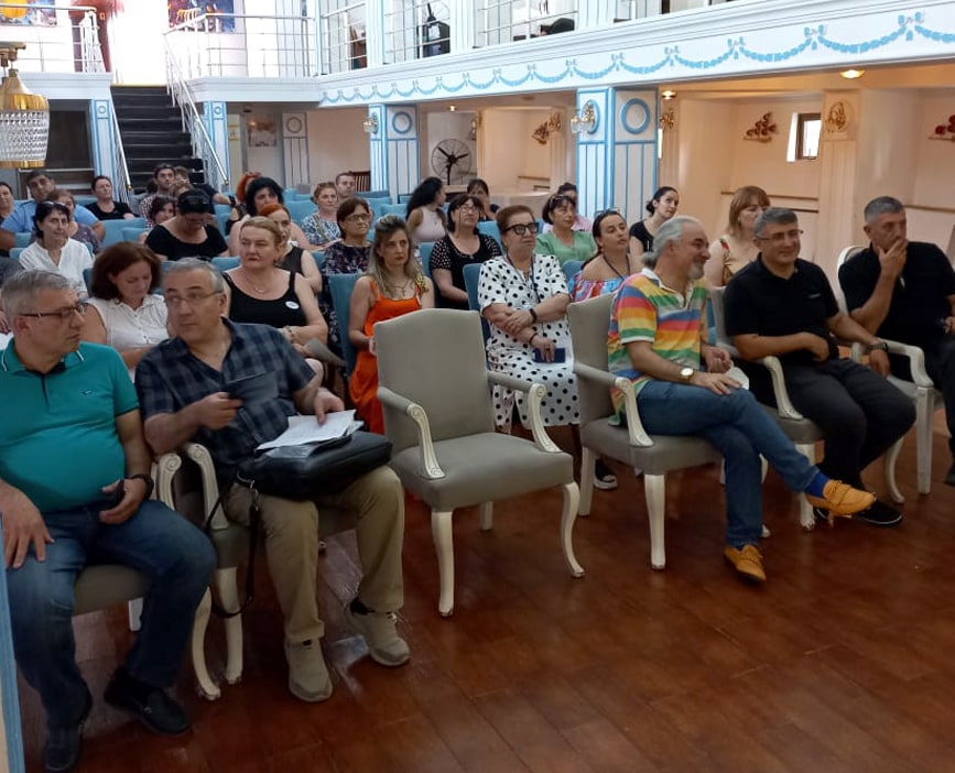 Prof. Dr. Adnan Çalık