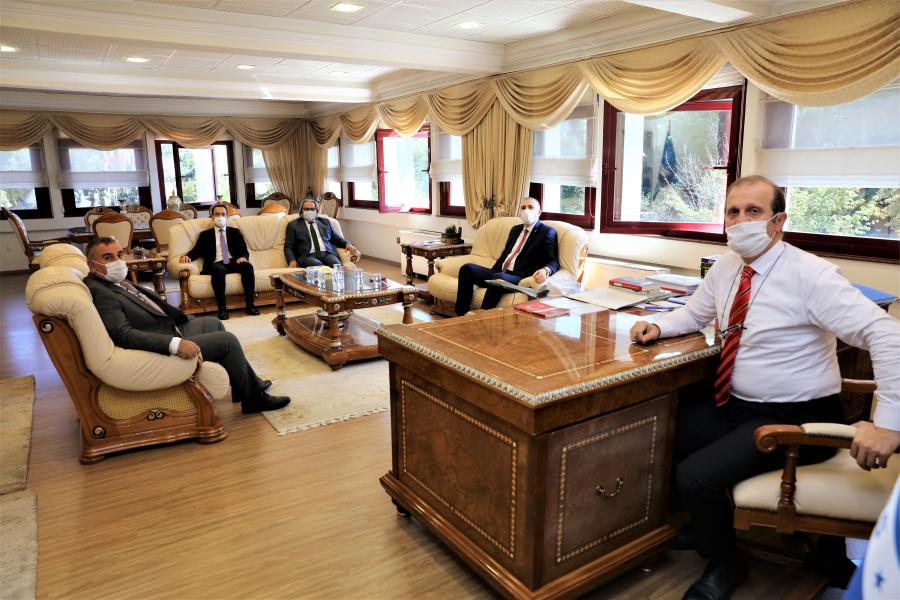 Trabzon Serbest Muhasebeciler ve Müşavirler Odası Başkanı Mehmet PEHLİVAN ve Yöneticileri