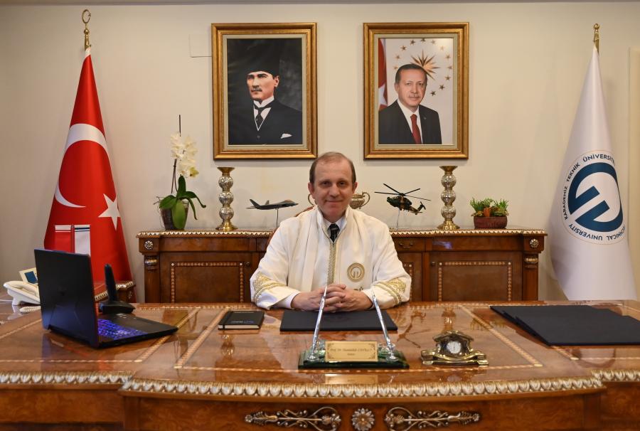 Karadeniz Teknik Üniversitesi Rektörü