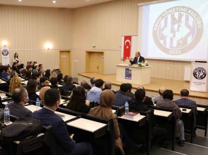 Anayasa Mahkemesi Üyesi Prof. Dr. Yusuf Şevki HAKYEMEZ, Üniversitemizde Konferans Verdi