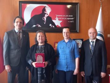 Emekliliğe Ayrılan Prof. Dr. Kadriye YILDIZ'a Plaket Takdim Edildi