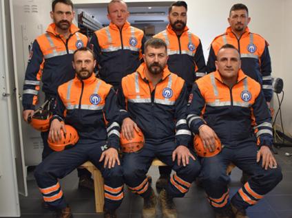 Arama Kurtarma Ekibimiz Depremzedelerle Gönül Bağı Kurdu