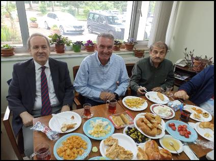 Araştırma Görevlileri İle Bir Araya Gelindi.