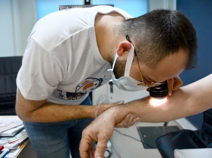 Cilt Kanserinde Erken Teşhis İçin KTÜ Farabi Hastanesi'nde Düzenlenen "Ben Tarama Kampanyası" Yoğun Katılım ile Gerçekleştirildi